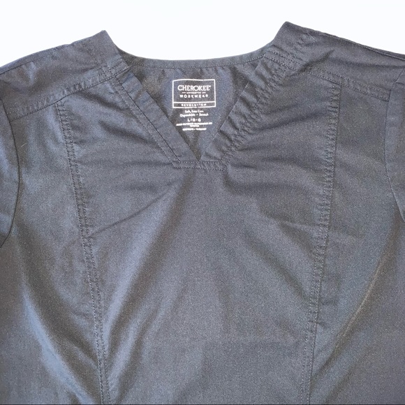 WOMEN'S REVOLUTION BY CHEROKEE V-NECK SOLID TOP - Picture 2 of 5